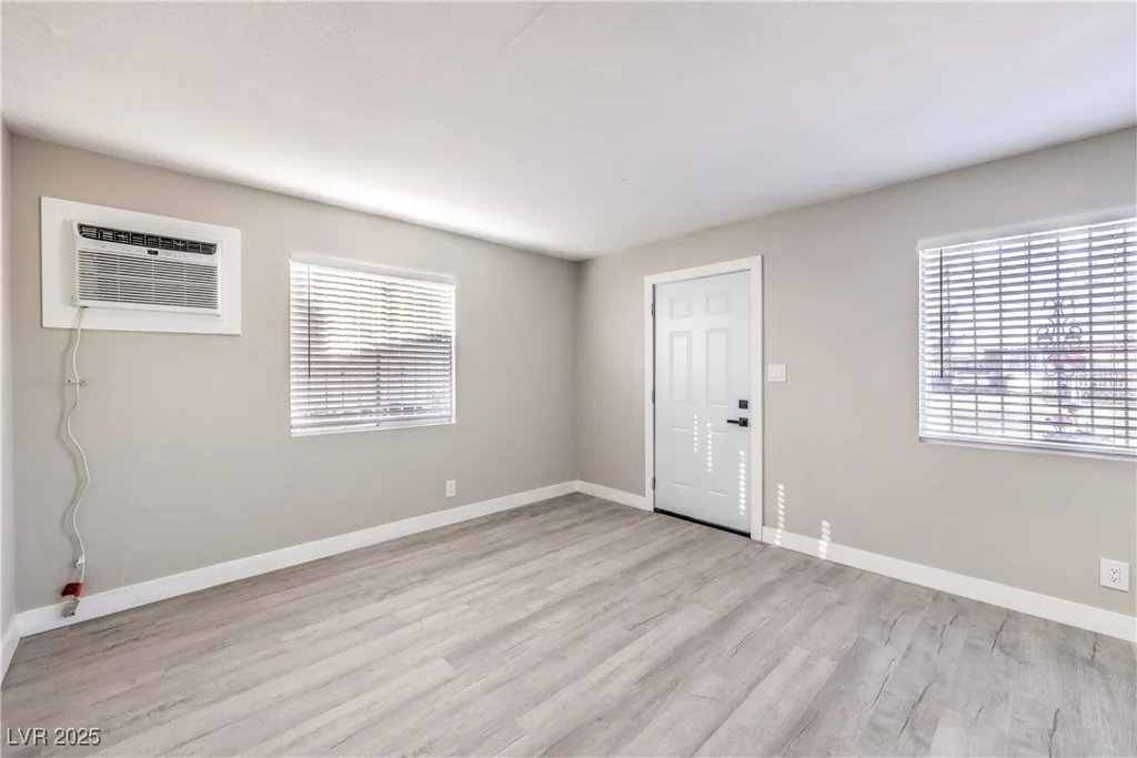 2532 Salt Lake, North Las Vegas, NV 89030