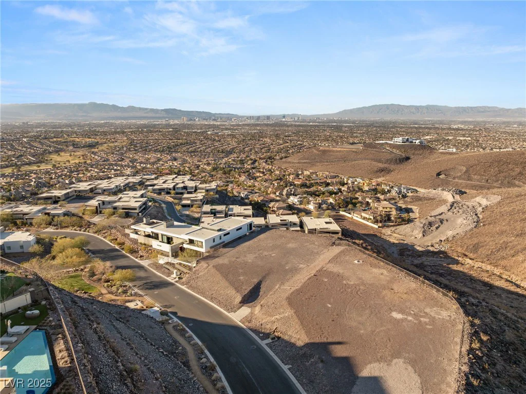 15 Cloud Chaser, Henderson, NV 89012