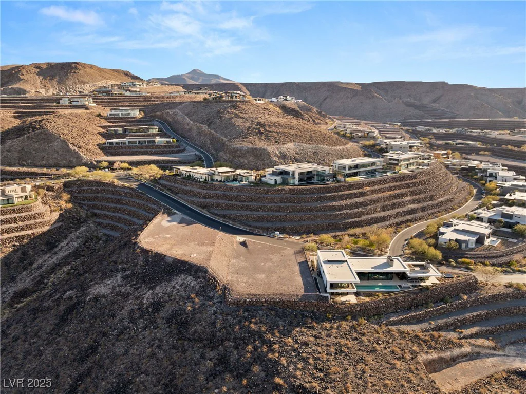 15 Cloud Chaser, Henderson, NV 89012