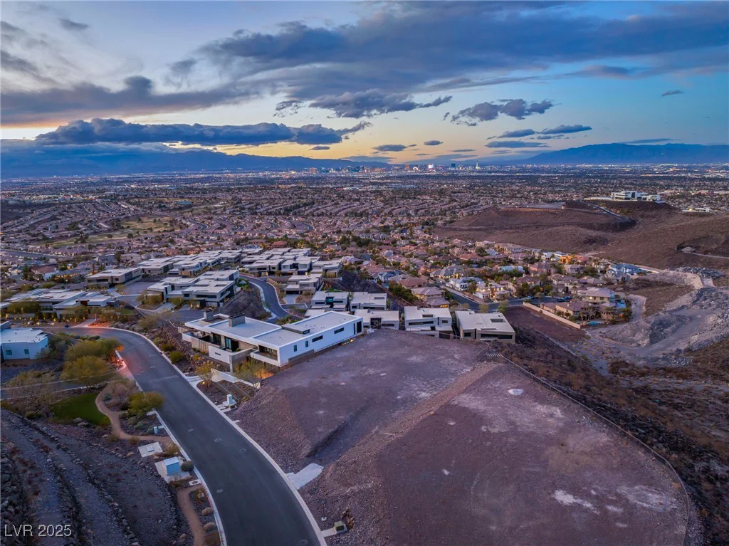 15 Cloud Chaser, Henderson, NV 89012