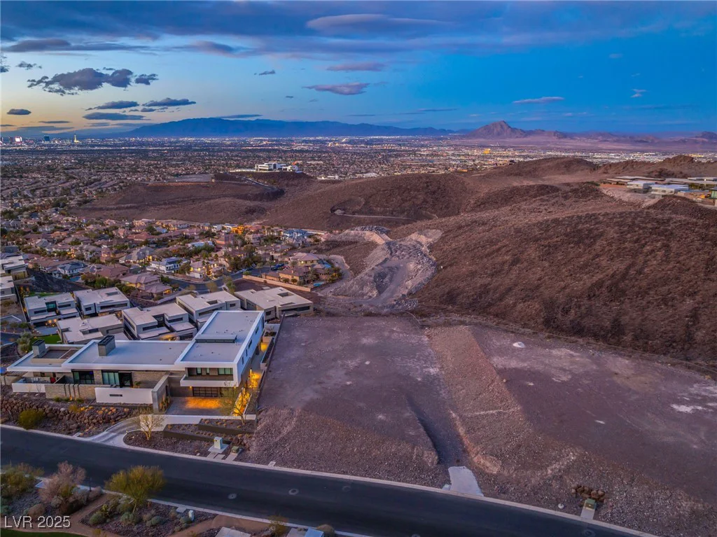 15 Cloud Chaser, Henderson, NV 89012