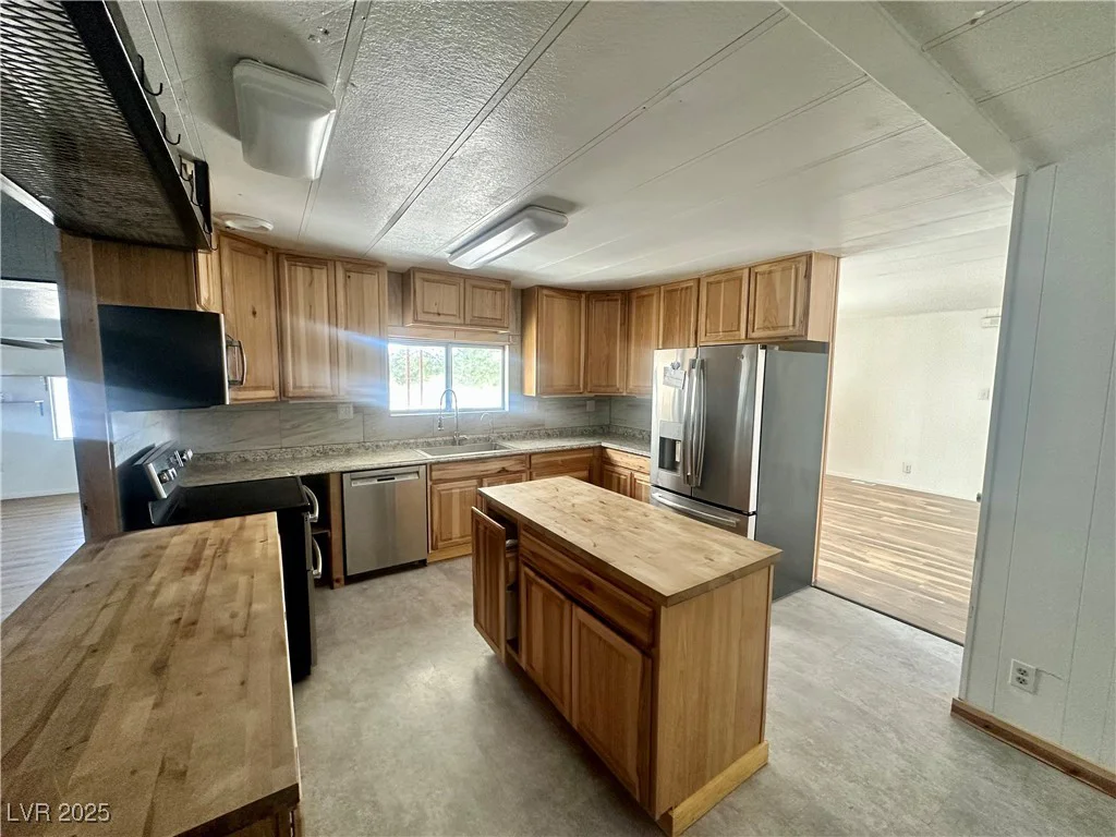 330 Corbin, Pahrump, NV 89048