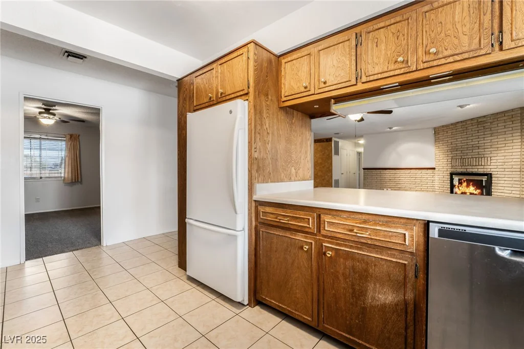 845 Palo Verde, Henderson, NV 89015