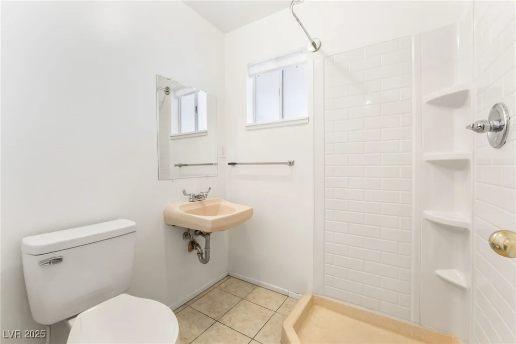 845 Palo Verde, Henderson, NV 89015