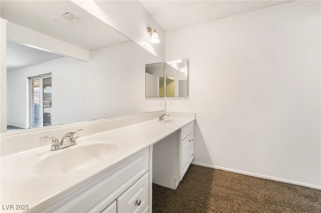845 Palo Verde, Henderson, NV 89015