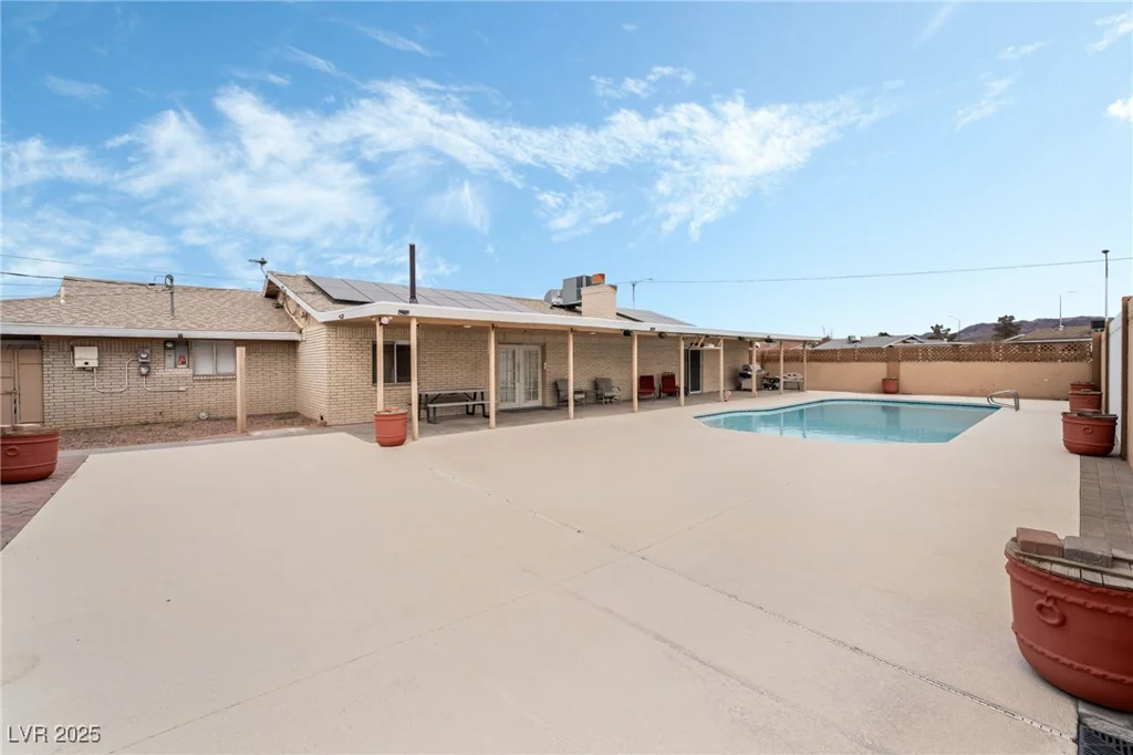 845 Palo Verde, Henderson, NV 89015