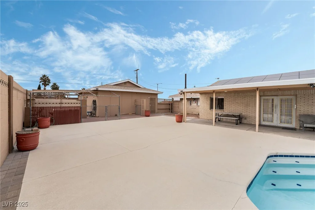 845 Palo Verde, Henderson, NV 89015