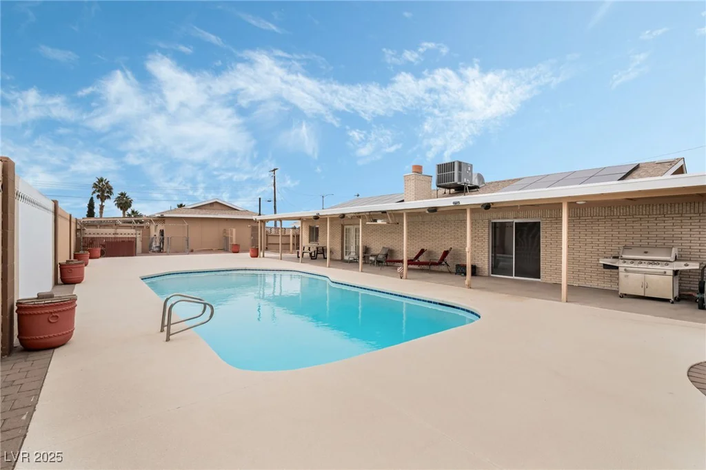 845 Palo Verde, Henderson, NV 89015