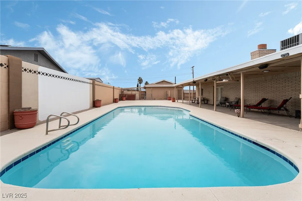 845 Palo Verde, Henderson, NV 89015