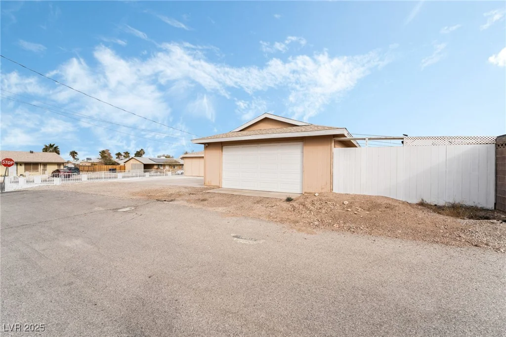 845 Palo Verde, Henderson, NV 89015
