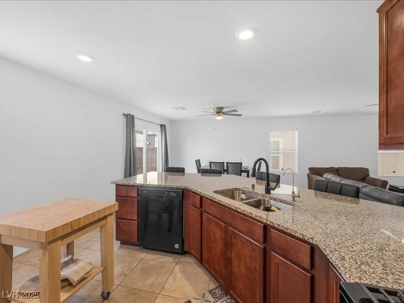9734 Cluny, Las Vegas, NV 89178