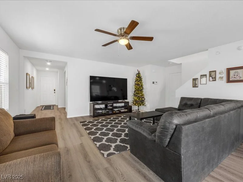 9734 Cluny, Las Vegas, NV 89178