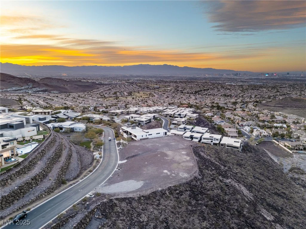 17 Cloud Chaser, Henderson, NV 89012