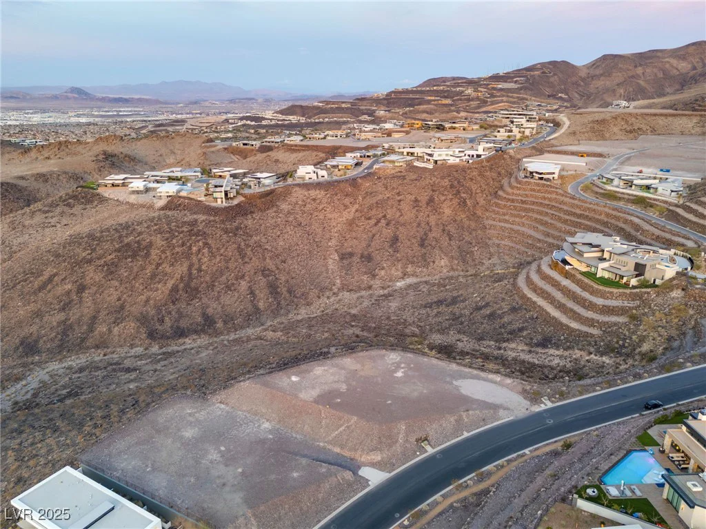 17 Cloud Chaser, Henderson, NV 89012