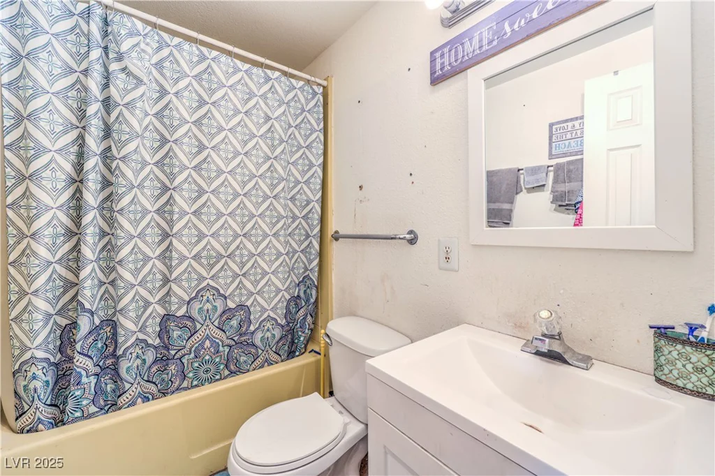 6240 Clarice, Las Vegas, NV 89107