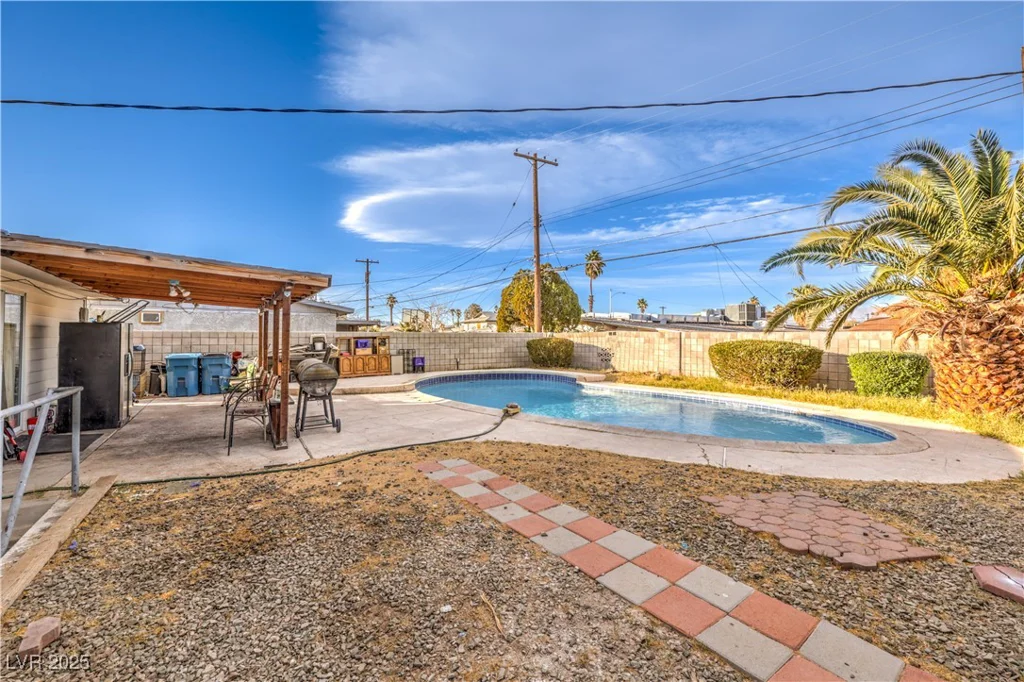6240 Clarice, Las Vegas, NV 89107