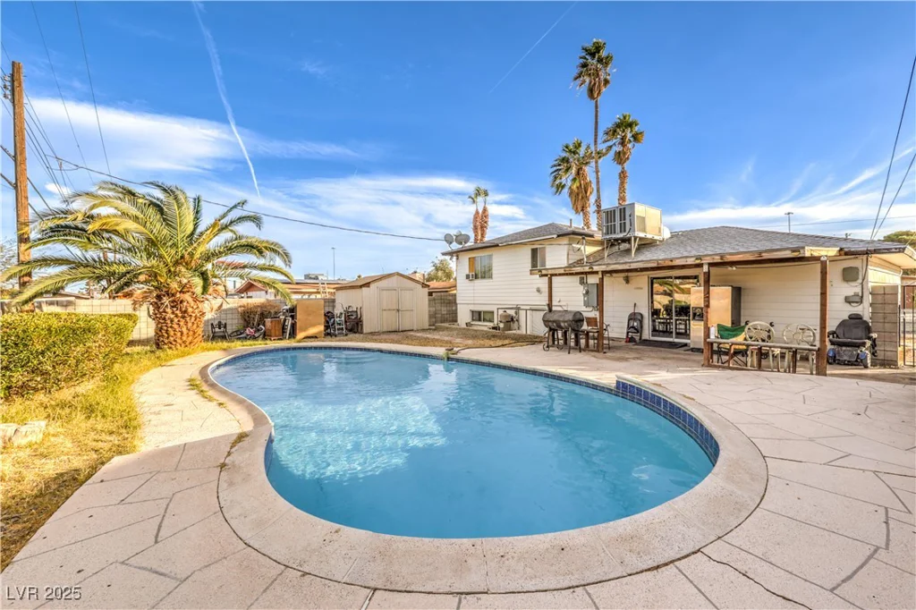 6240 Clarice, Las Vegas, NV 89107