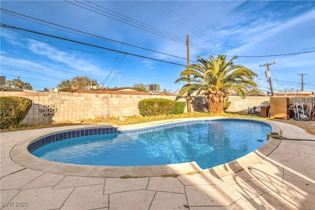 6240 Clarice, Las Vegas, NV 89107