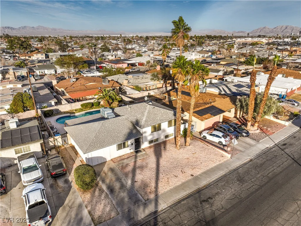 6240 Clarice, Las Vegas, NV 89107