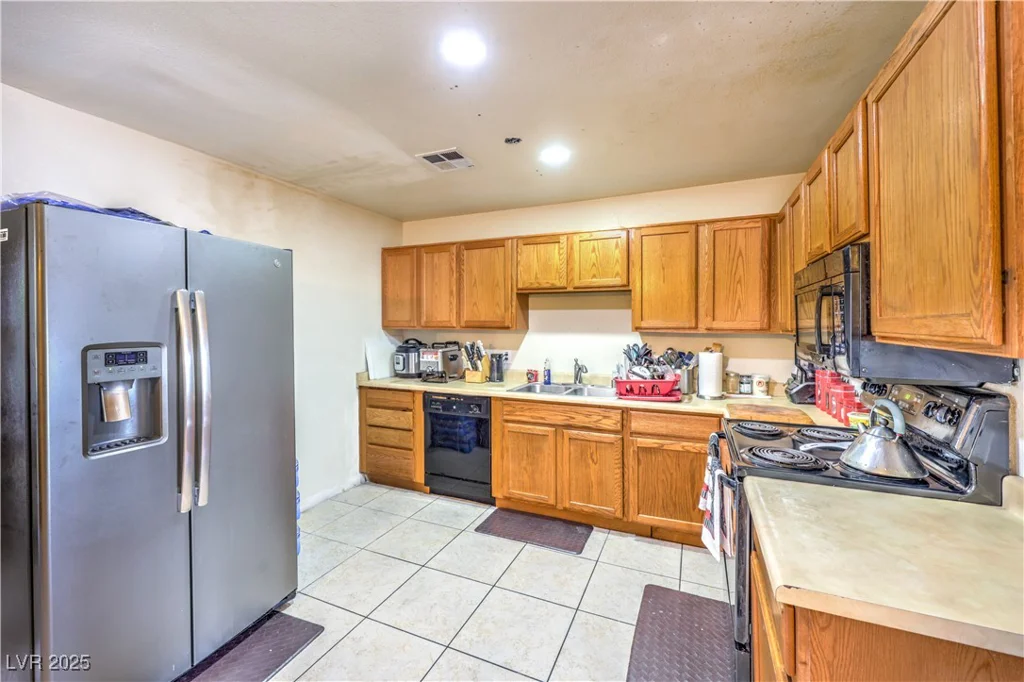 6240 Clarice, Las Vegas, NV 89107