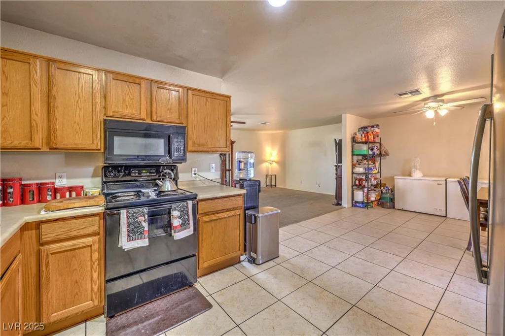 6240 Clarice, Las Vegas, NV 89107
