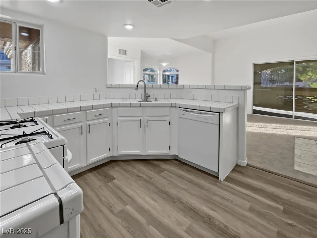 7400 Flamingo, Las Vegas, NV 89147