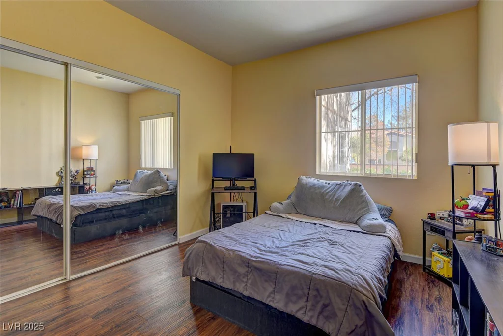 5250 Rainbow, Las Vegas, NV 89118