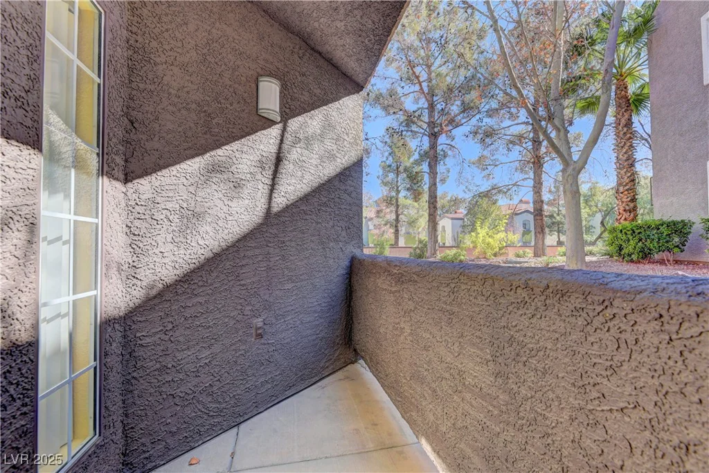 5250 Rainbow, Las Vegas, NV 89118