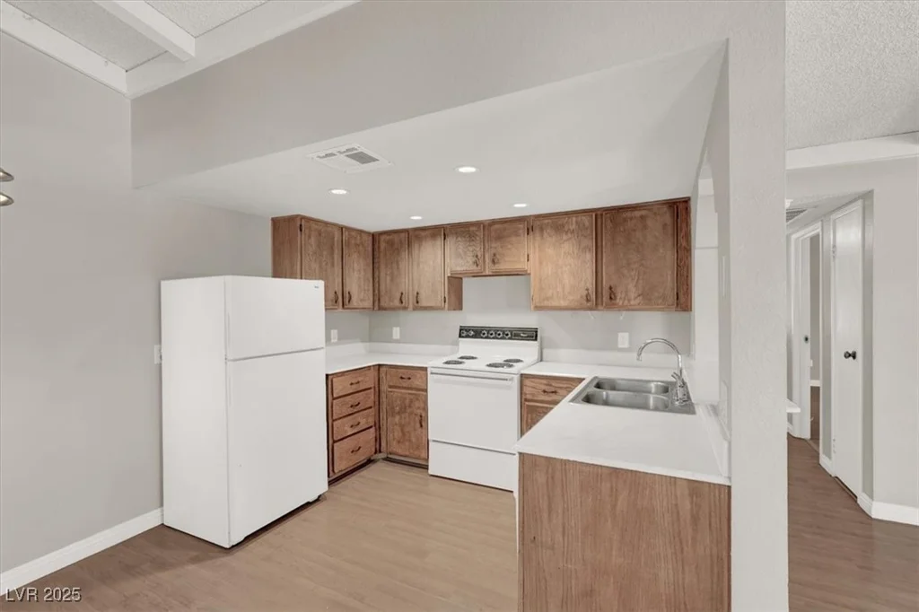 4722 Obannon, Las Vegas, NV 89102