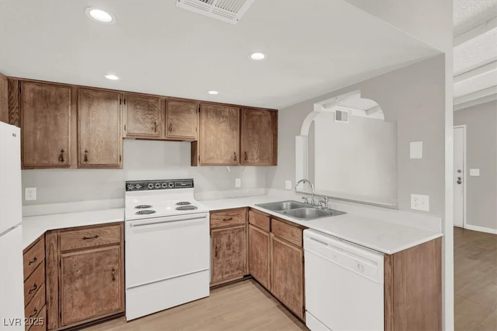 4722 Obannon, Las Vegas, NV 89102