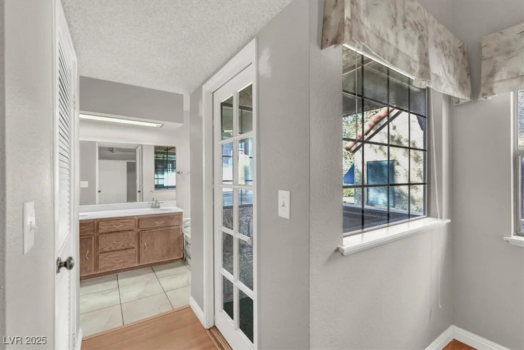4722 Obannon, Las Vegas, NV 89102