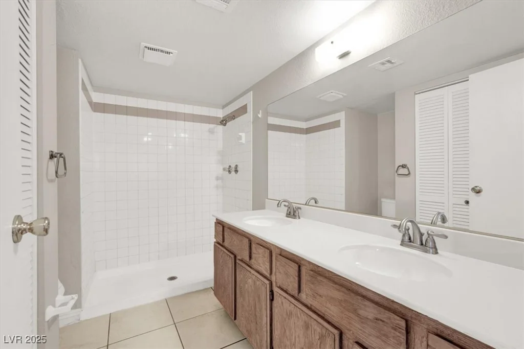 4722 Obannon, Las Vegas, NV 89102