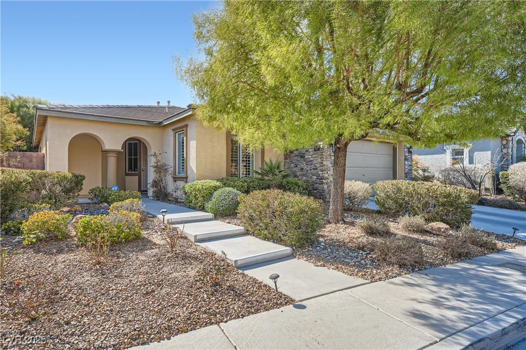 11165 Robin Park, Las Vegas, NV 89138