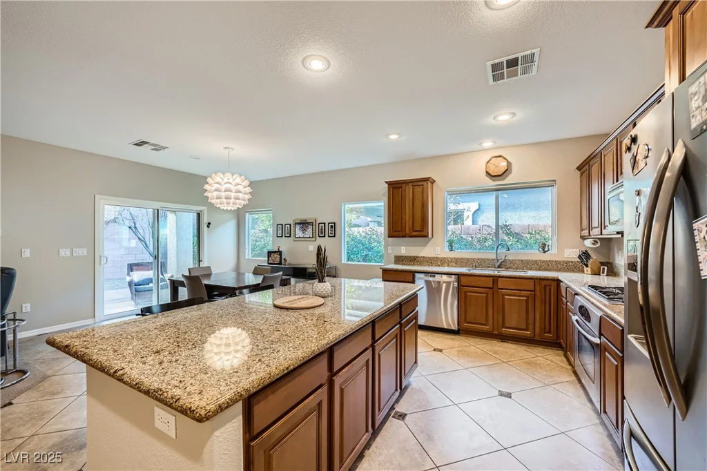 11165 Robin Park, Las Vegas, NV 89138