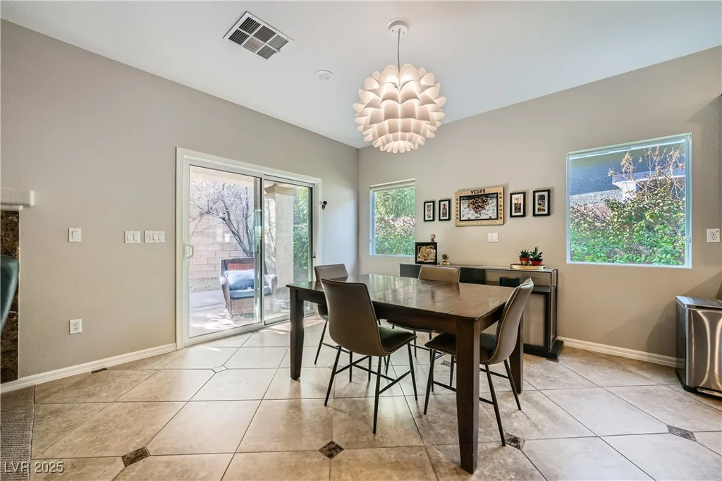 11165 Robin Park, Las Vegas, NV 89138