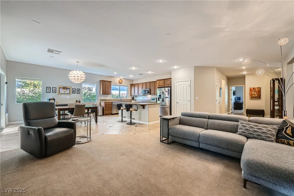 11165 Robin Park, Las Vegas, NV 89138