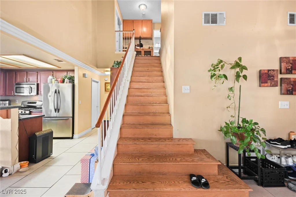 1940 Solana Del Norte, North Las Vegas, NV 89031