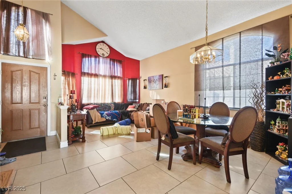 1940 Solana Del Norte, North Las Vegas, NV 89031