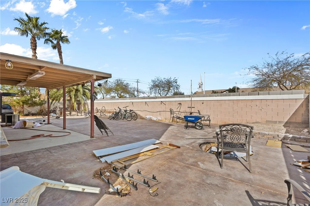 1940 Solana Del Norte, North Las Vegas, NV 89031