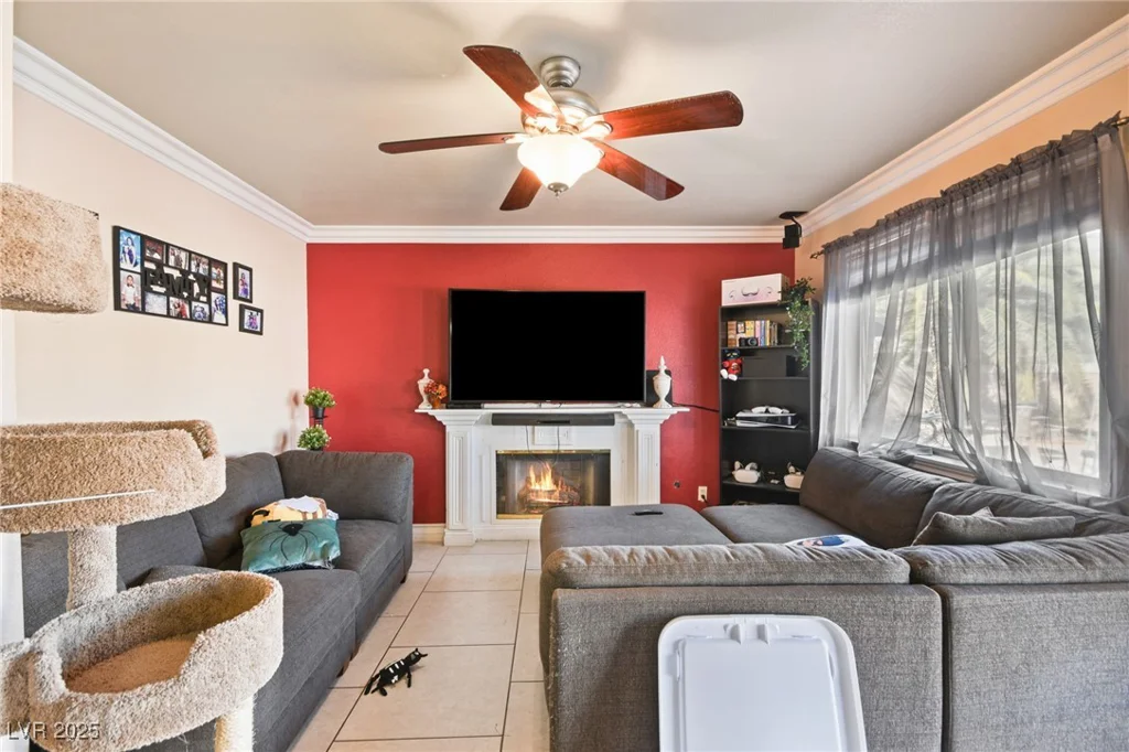 1940 Solana Del Norte, North Las Vegas, NV 89031