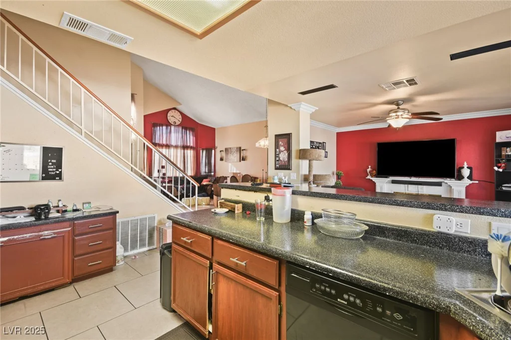 1940 Solana Del Norte, North Las Vegas, NV 89031