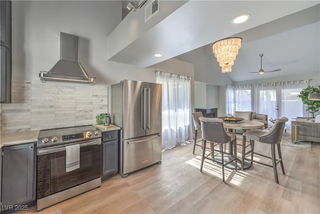 8969 Clairton, Las Vegas, NV 89117