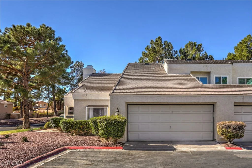 8969 Clairton, Las Vegas, NV 89117