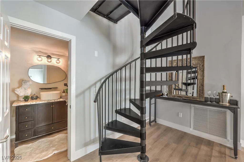 8969 Clairton, Las Vegas, NV 89117