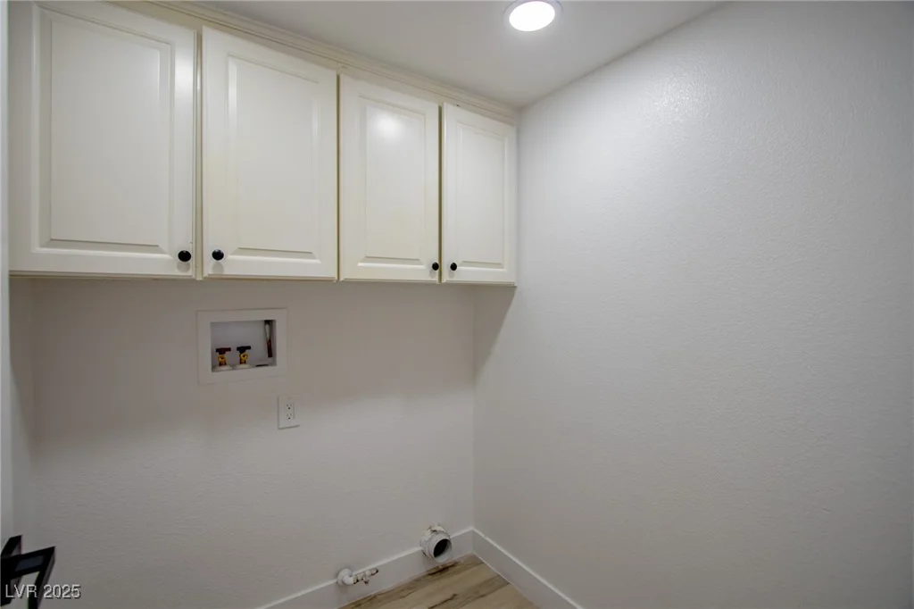 9882 Pioneer, Las Vegas, NV 89117