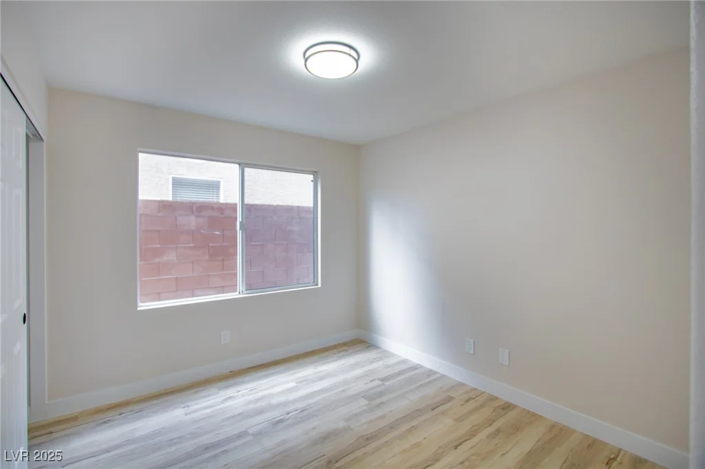 9882 Pioneer, Las Vegas, NV 89117