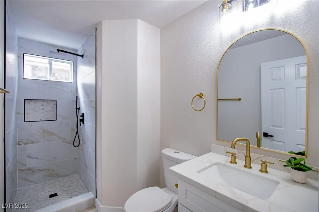 9882 Pioneer, Las Vegas, NV 89117