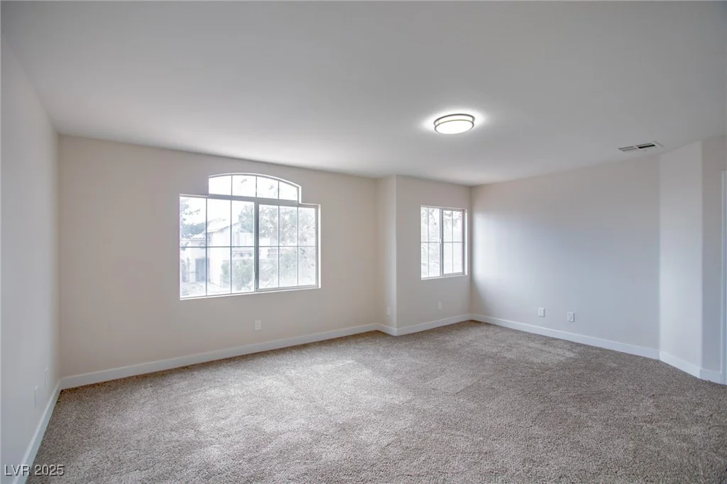 9882 Pioneer, Las Vegas, NV 89117