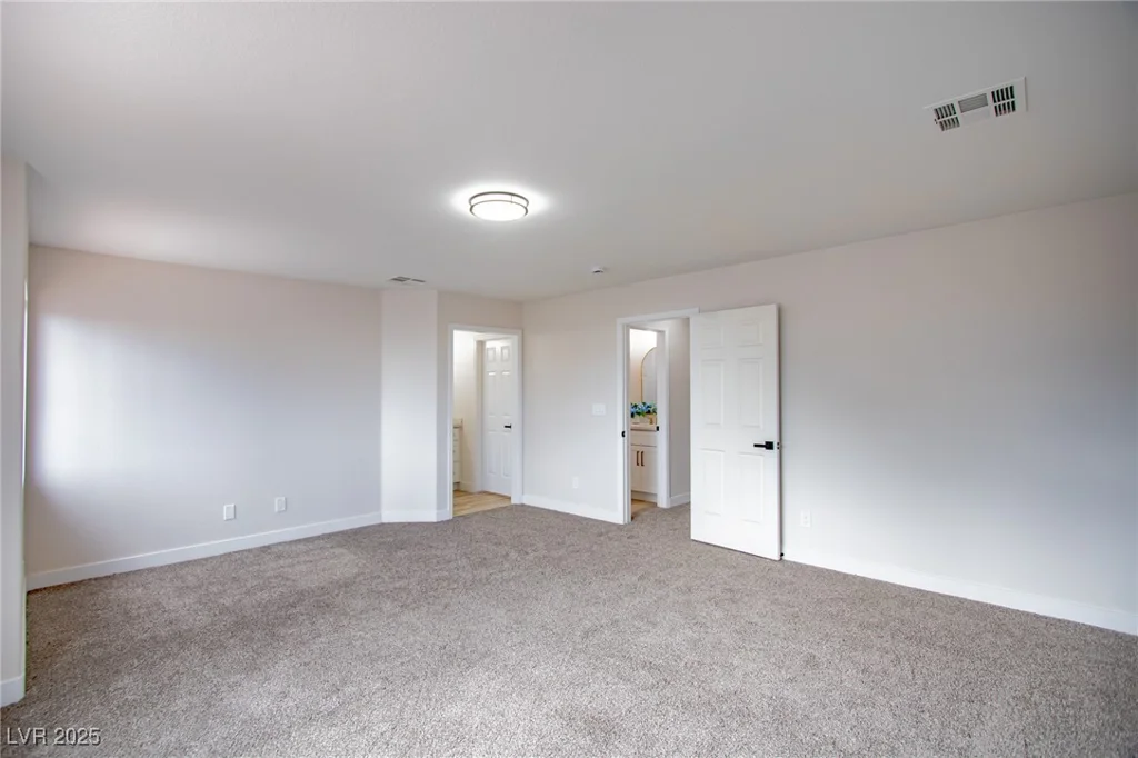 9882 Pioneer, Las Vegas, NV 89117