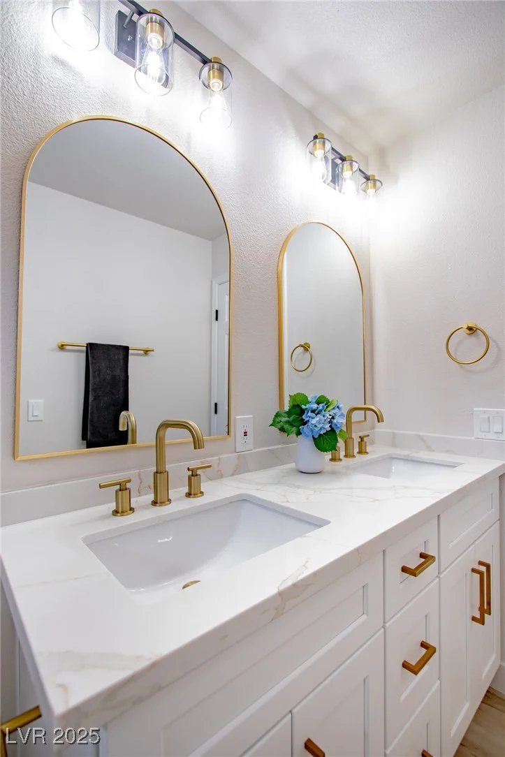 9882 Pioneer, Las Vegas, NV 89117